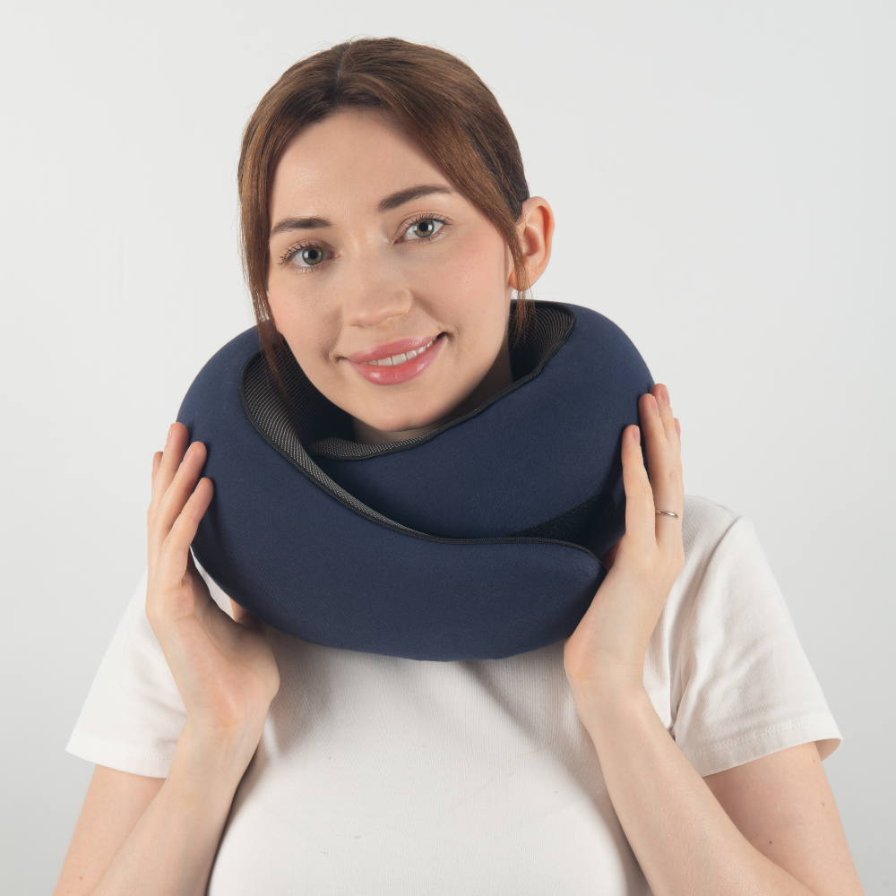 Relaxing Travel Pillow | Snug Fit