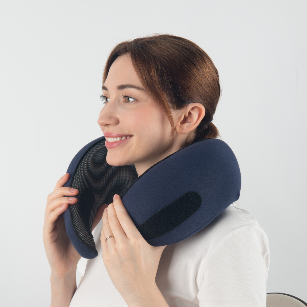 Relaxing Travel Pillow | Snug Fit