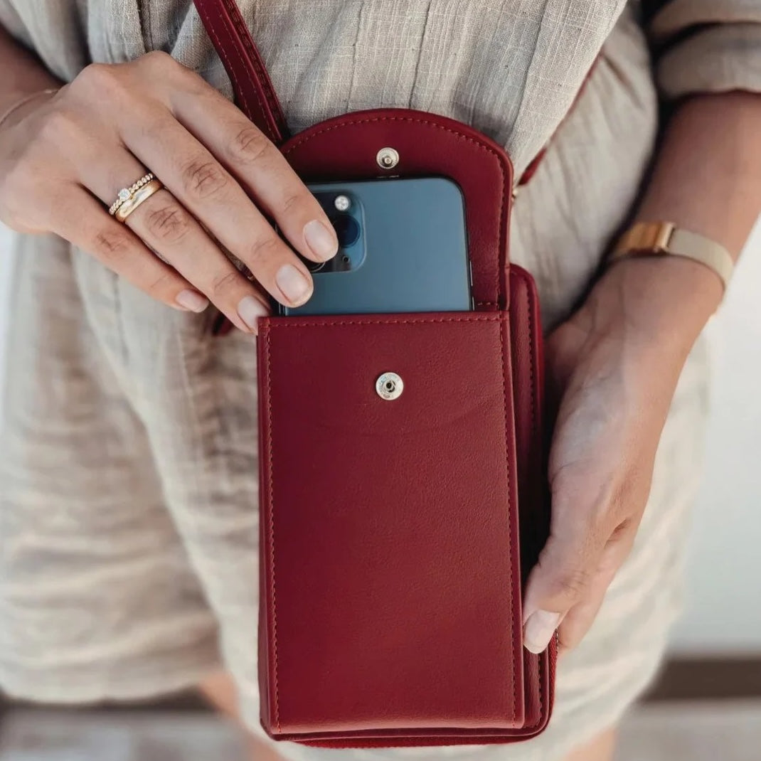 Minimalist Crossbody Bag | Slim